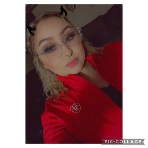 Meet your Posher, Abigail